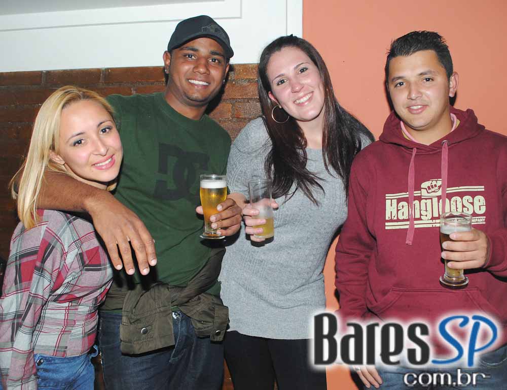 Santa Olívia recebeu noite Sertaneja Santa Olívia recebeu noite Sertaneja