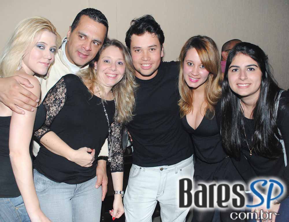 Santa Olívia recebeu noite Sertaneja Santa Olívia recebeu noite Sertaneja