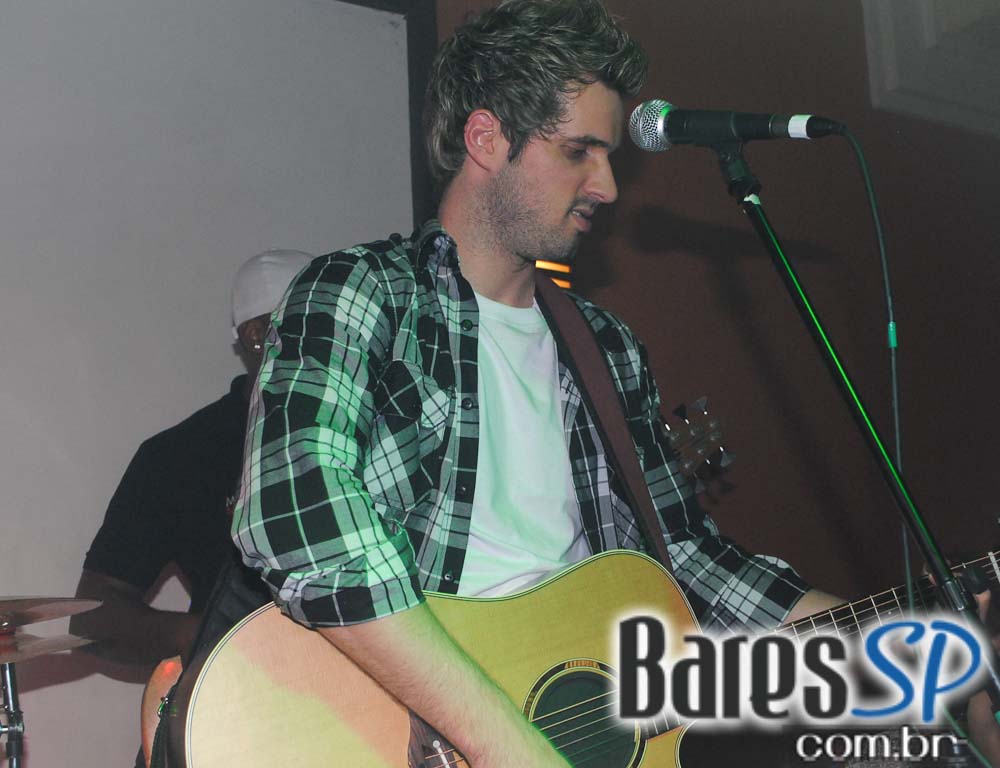 Santa Olívia recebeu noite Sertaneja Santa Olívia recebeu noite Sertaneja