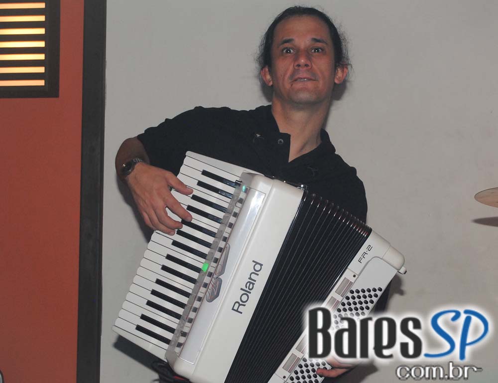 Santa Olívia recebeu noite Sertaneja Santa Olívia recebeu noite Sertaneja