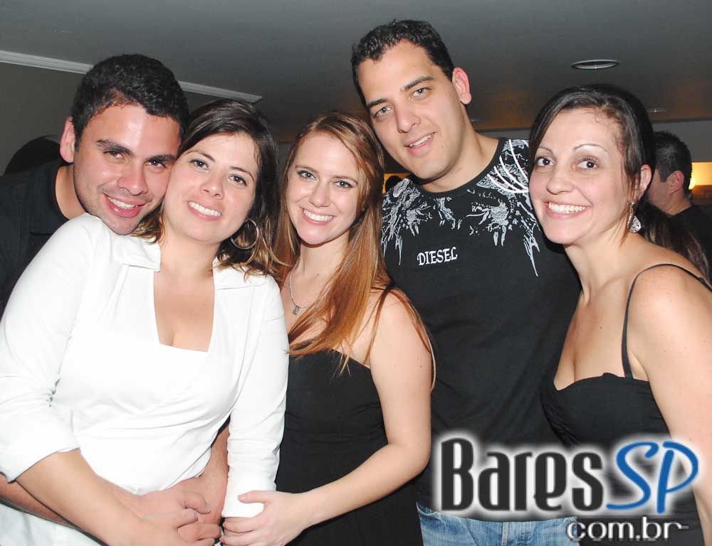 Santa Olívia recebeu noite Sertaneja Santa Olívia recebeu noite Sertaneja