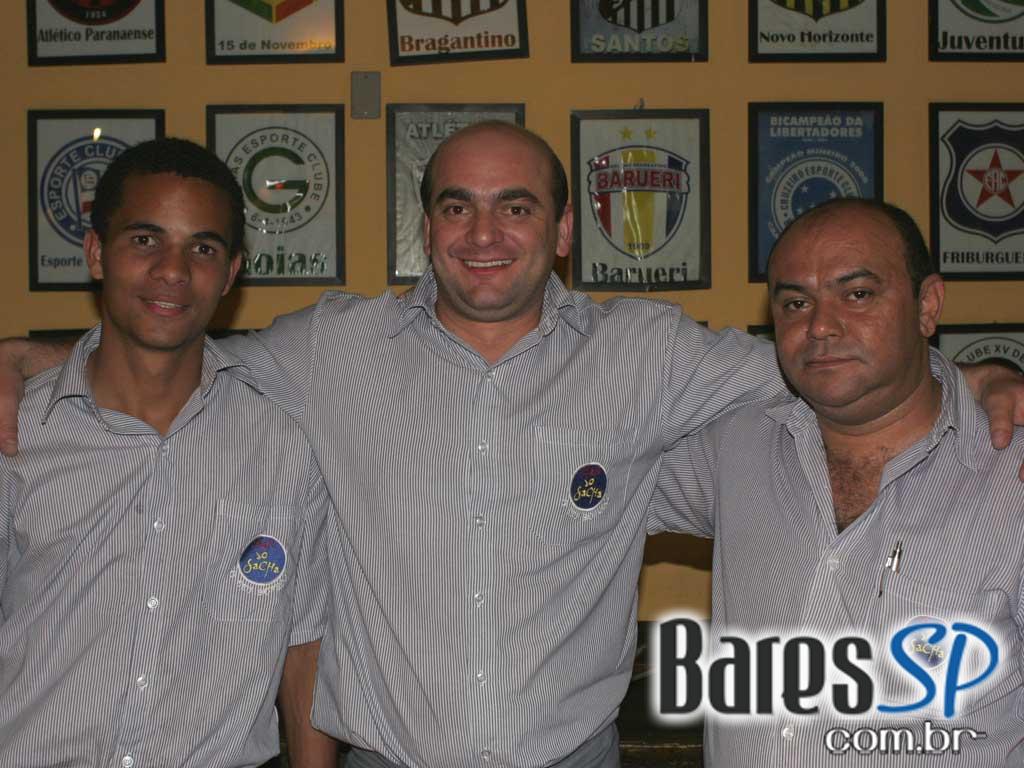 Bar do Sacha teve domingo animado Bar do Sacha teve domingo animado