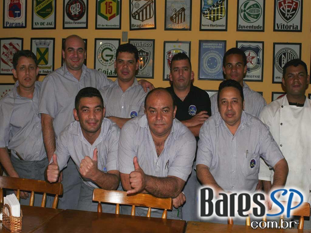 Bar do Sacha teve domingo animado Bar do Sacha teve domingo animado