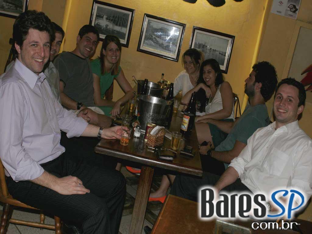 Bar do Sacha teve domingo animado Bar do Sacha teve domingo animado