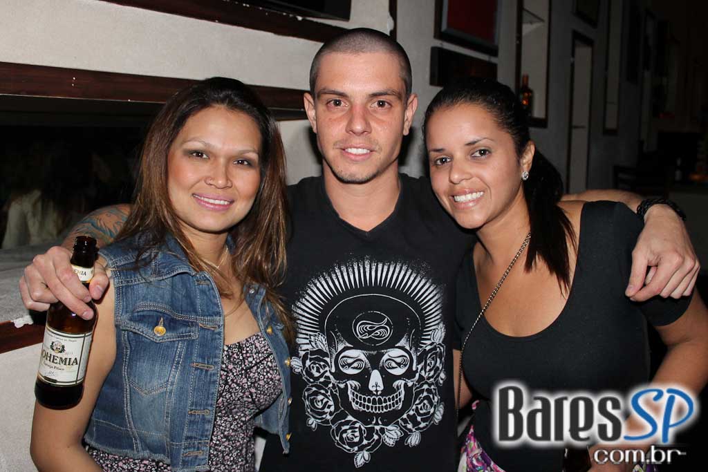 Mary Pop comemorou Dia do Sexo com show de Digitaldubs & YT (Londres) Mary Pop comemorou Dia do Sexo com show de Digitaldubs & YT (Londres)