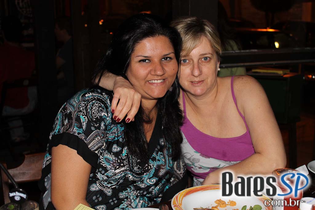 Muita animação na sexta-feira do Bar do Santa Muita animação na sexta-feira do Bar do Santa