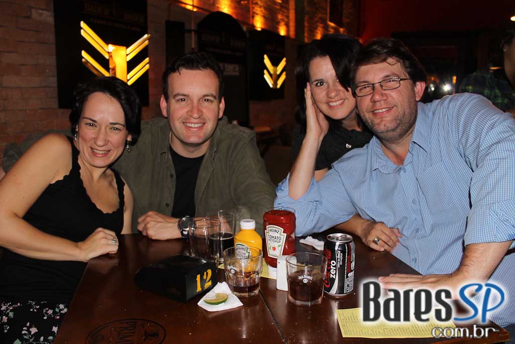 Muita animação na sexta-feira do Bar do Santa Muita animação na sexta-feira do Bar do Santa