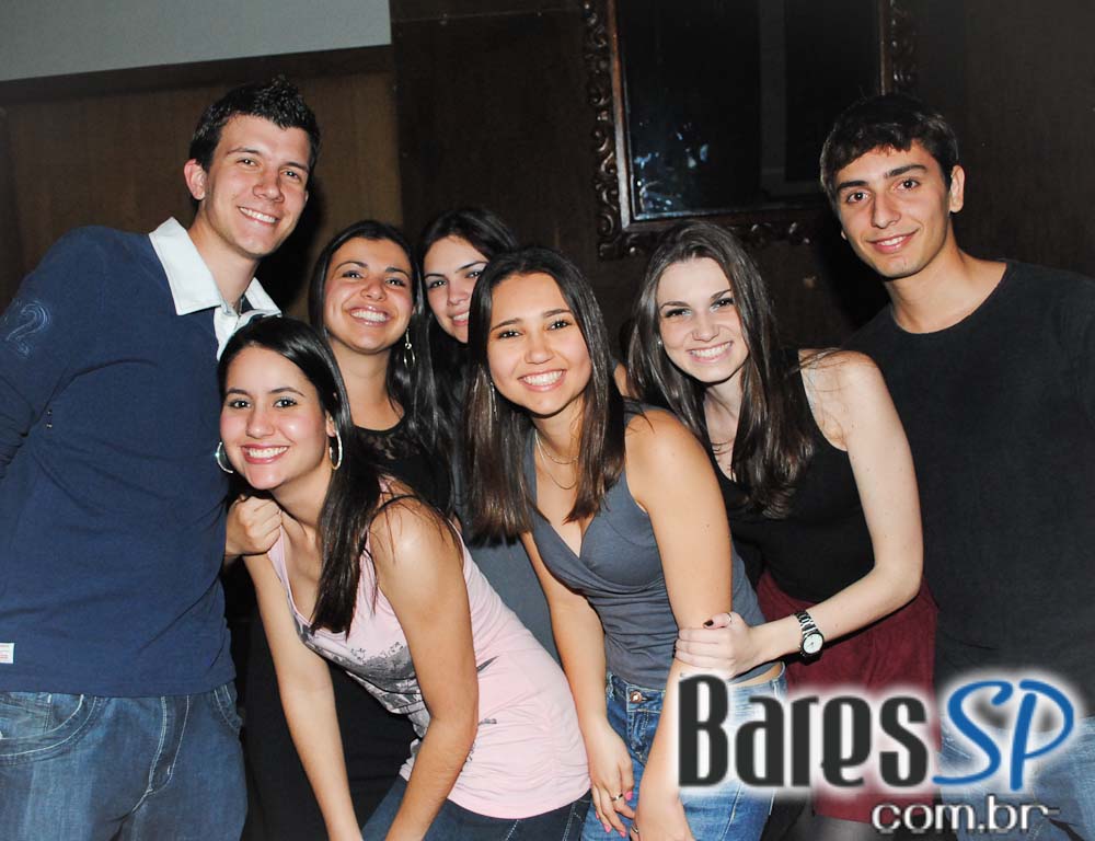 Cardozo Bar teve festa Micareta Sertaneja com a dupla Roger e Eduardo e o grupo SB5 Cardozo Bar teve festa Micareta Sertaneja com a dupla Roger e Eduardo e o grupo SB5