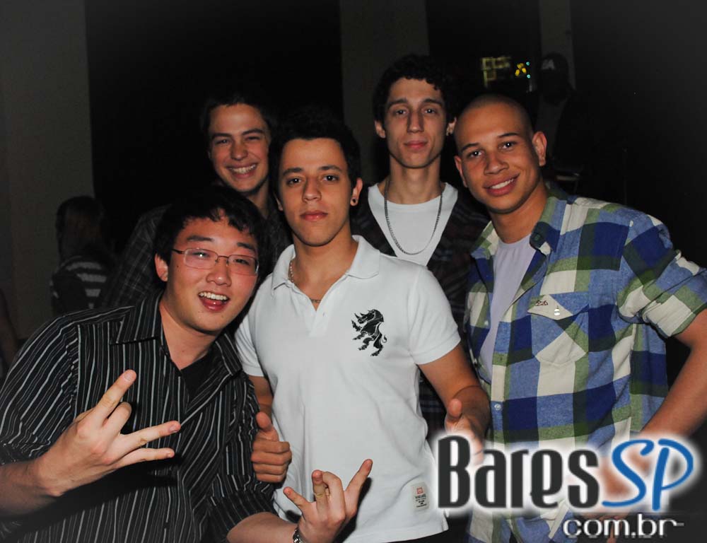 Cardozo Bar teve festa Micareta Sertaneja com a dupla Roger e Eduardo e o grupo SB5 Cardozo Bar teve festa Micareta Sertaneja com a dupla Roger e Eduardo e o grupo SB5