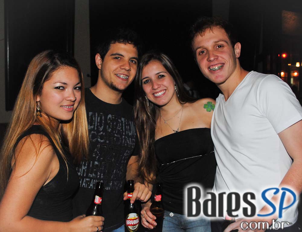 Cardozo Bar teve festa Micareta Sertaneja com a dupla Roger e Eduardo e o grupo SB5 Cardozo Bar teve festa Micareta Sertaneja com a dupla Roger e Eduardo e o grupo SB5