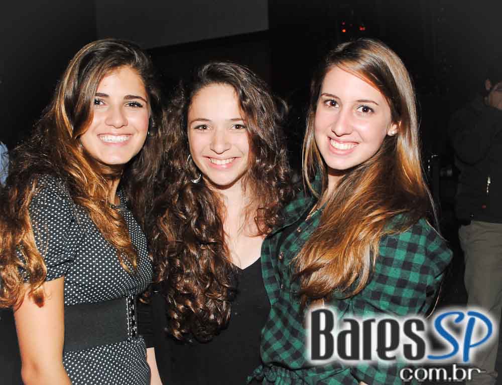 Cardozo Bar teve festa Micareta Sertaneja com a dupla Roger e Eduardo e o grupo SB5 Cardozo Bar teve festa Micareta Sertaneja com a dupla Roger e Eduardo e o grupo SB5