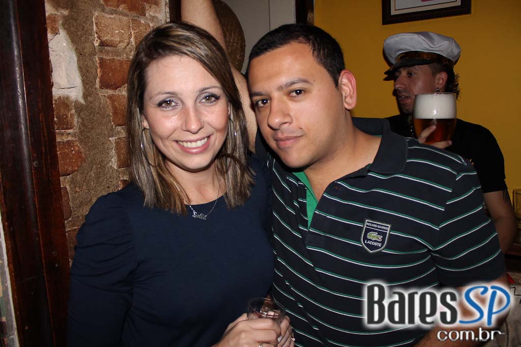 Ito Moreno se apresentou no Barnaldo Lucrécia Ito Moreno se apresentou no Barnaldo Lucrécia