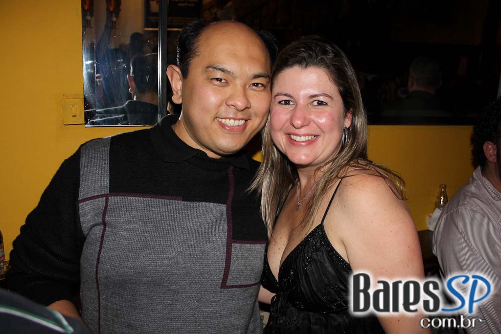 Ito Moreno se apresentou no Barnaldo Lucrécia Ito Moreno se apresentou no Barnaldo Lucrécia