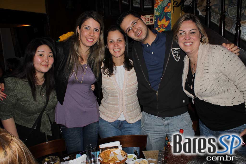 Ito Moreno se apresentou no Barnaldo Lucrécia Ito Moreno se apresentou no Barnaldo Lucrécia