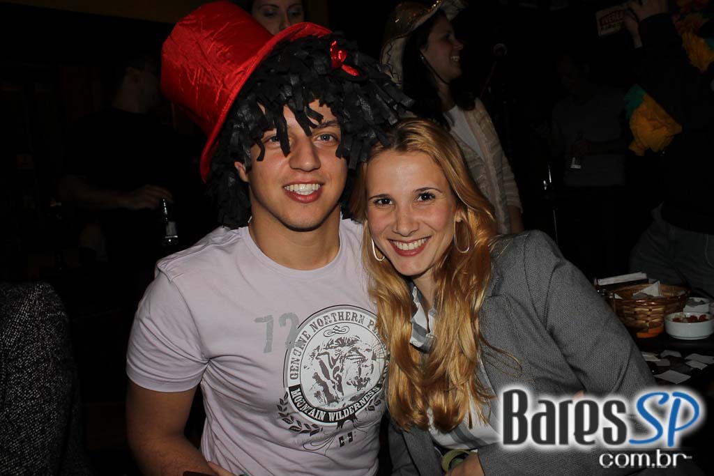 Ito Moreno se apresentou no Barnaldo Lucrécia Ito Moreno se apresentou no Barnaldo Lucrécia