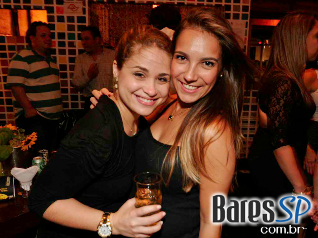 Grupo Farufyno apresentou muito samba-rock no bar & danceteria Diquinta Grupo Farufyno apresentou muito samba-rock no bar & danceteria Diquinta