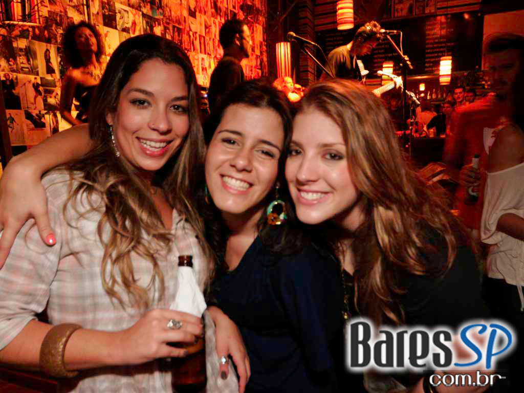 Grupo Farufyno apresentou muito samba-rock no bar & danceteria Diquinta Grupo Farufyno apresentou muito samba-rock no bar & danceteria Diquinta