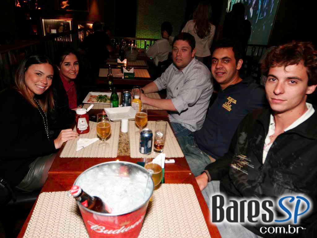 The Orleans recebeu a animada apresentação do grupo Kings de la Noche The Orleans recebeu a animada apresentação do grupo Kings de la Noche