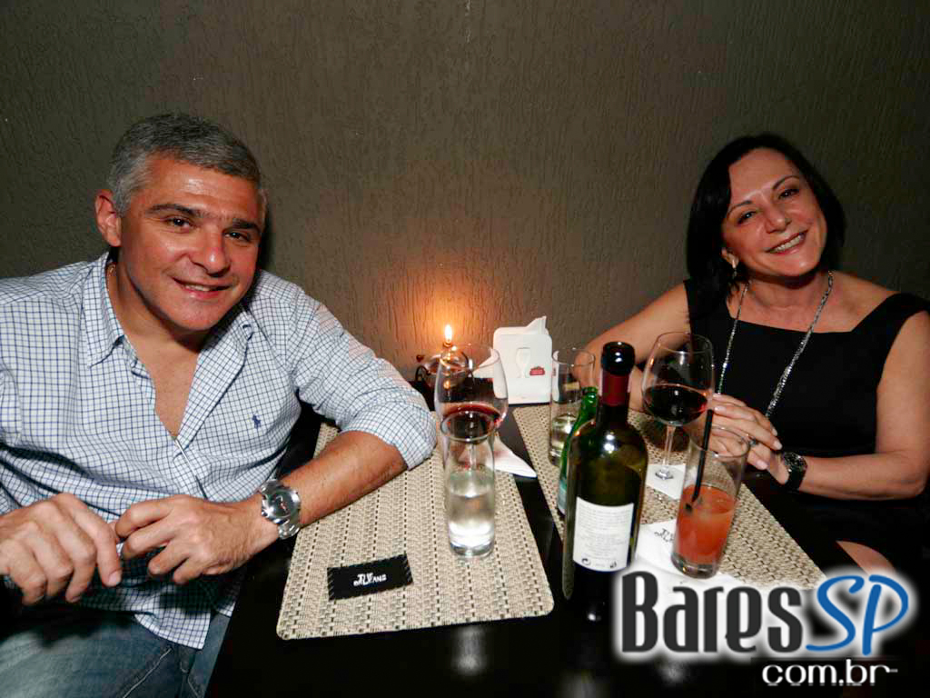 The Orleans recebeu a animada apresentação do grupo Kings de la Noche The Orleans recebeu a animada apresentação do grupo Kings de la Noche