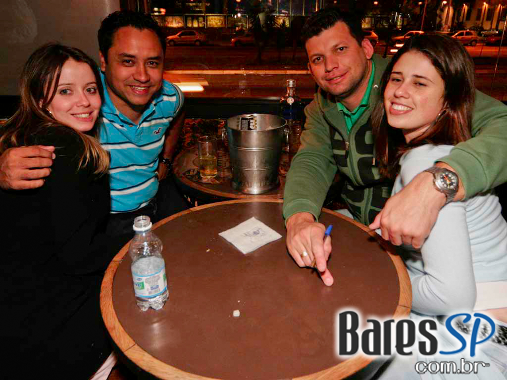 Banda de Pop Rock animou o Aldeia da Vila no sábado Banda de Pop Rock animou o Aldeia da Vila no sábado