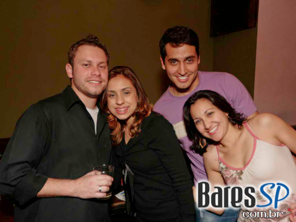 Banda de Pop Rock animou o Aldeia da Vila no sábado Banda de Pop Rock animou o Aldeia da Vila no sábado