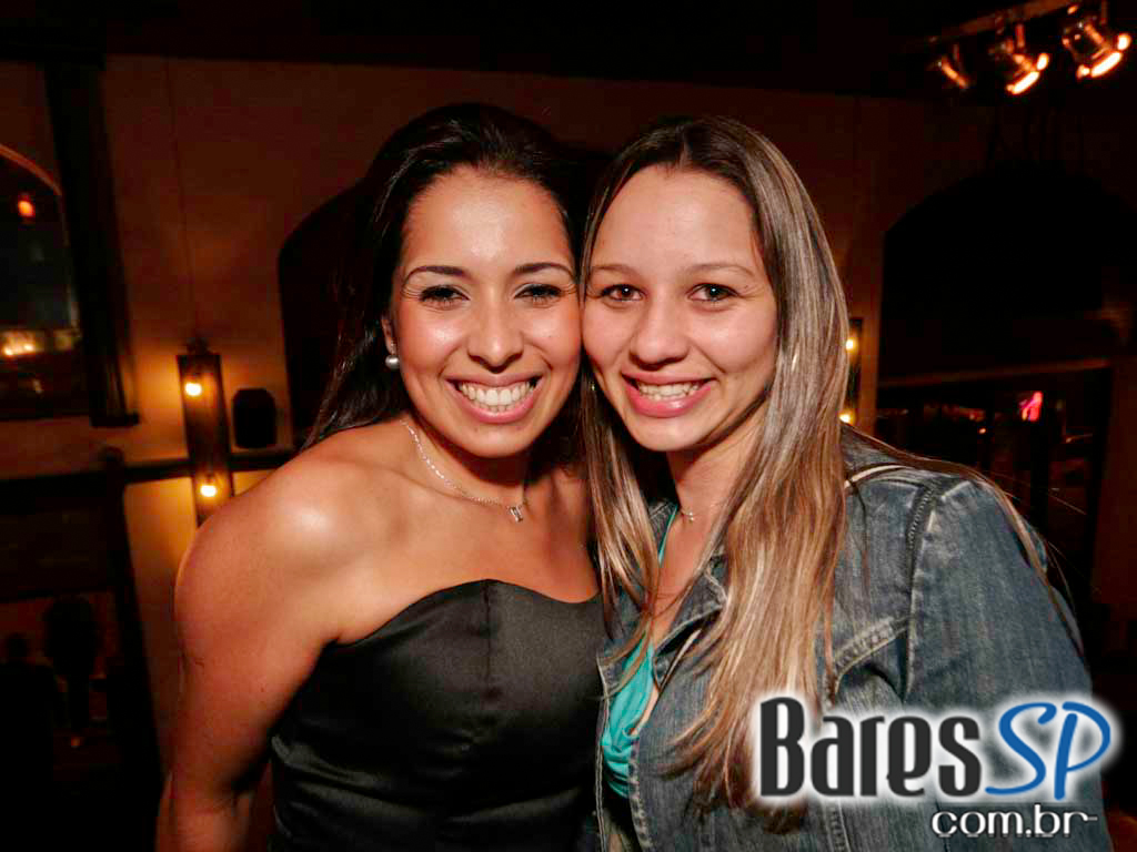 Banda de Pop Rock animou o Aldeia da Vila no sábado Banda de Pop Rock animou o Aldeia da Vila no sábado