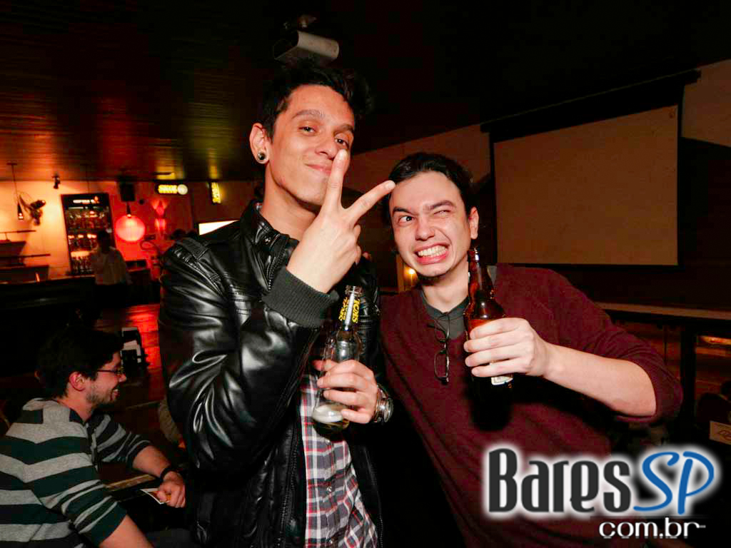 Banda de Pop Rock animou o Aldeia da Vila no sábado Banda de Pop Rock animou o Aldeia da Vila no sábado