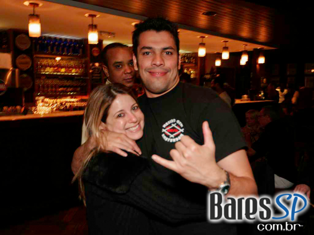 Banda de Pop Rock animou o Aldeia da Vila no sábado Banda de Pop Rock animou o Aldeia da Vila no sábado