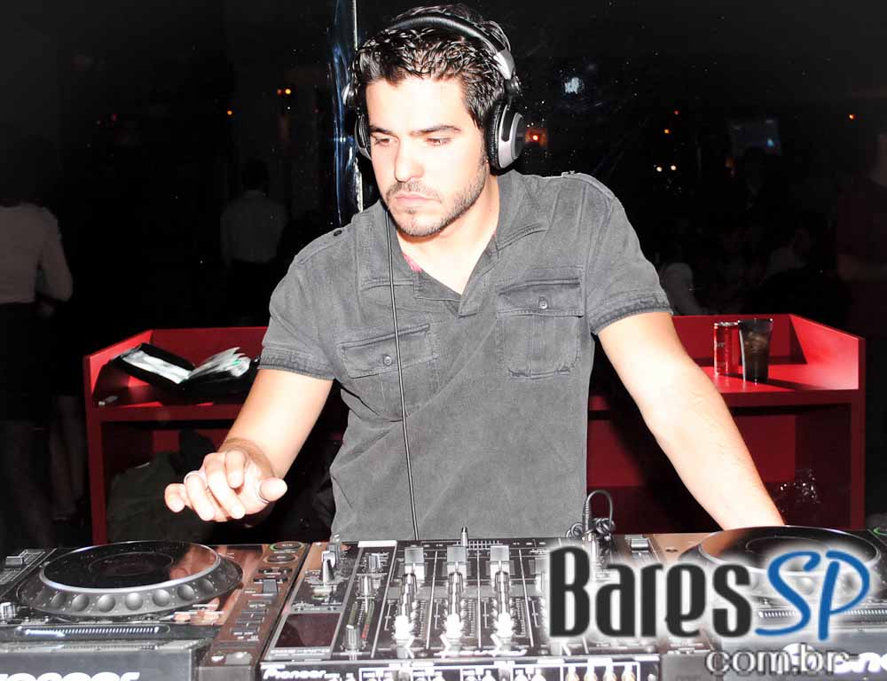 Sofisticação, boa música e gastronomia na Vila Olímpia Sofisticação, boa música e gastronomia na Vila Olímpia