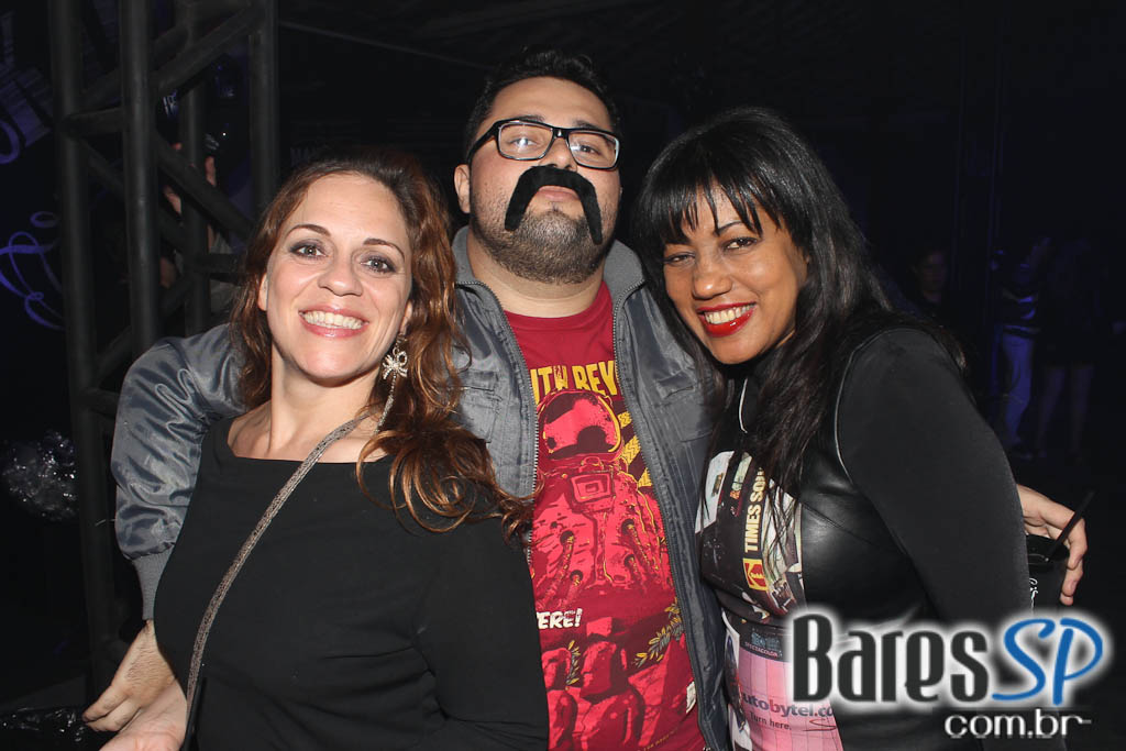 Aniversário de Mr. Jack com show da banda Tokyo Police Club Aniversário de Mr. Jack com show da banda Tokyo Police Club