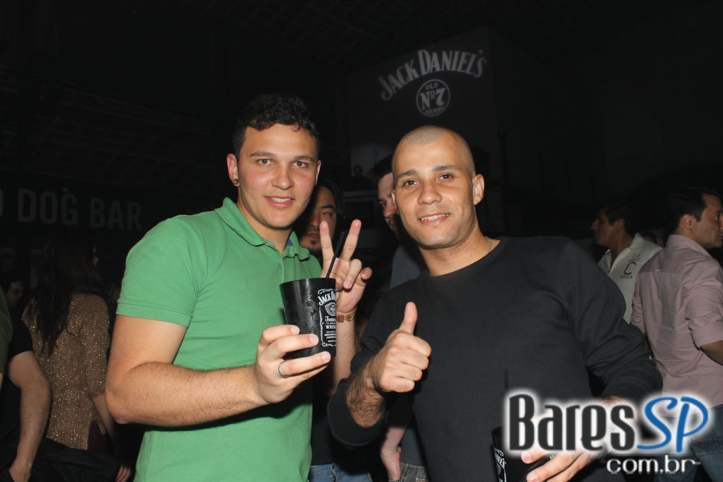 Aniversário de Mr. Jack com show da banda Tokyo Police Club Aniversário de Mr. Jack com show da banda Tokyo Police Club