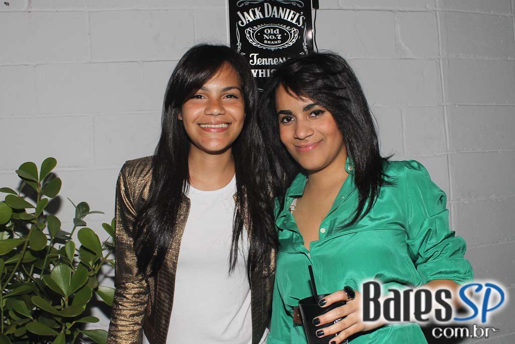 Aniversário de Mr. Jack com show da banda Tokyo Police Club Aniversário de Mr. Jack com show da banda Tokyo Police Club