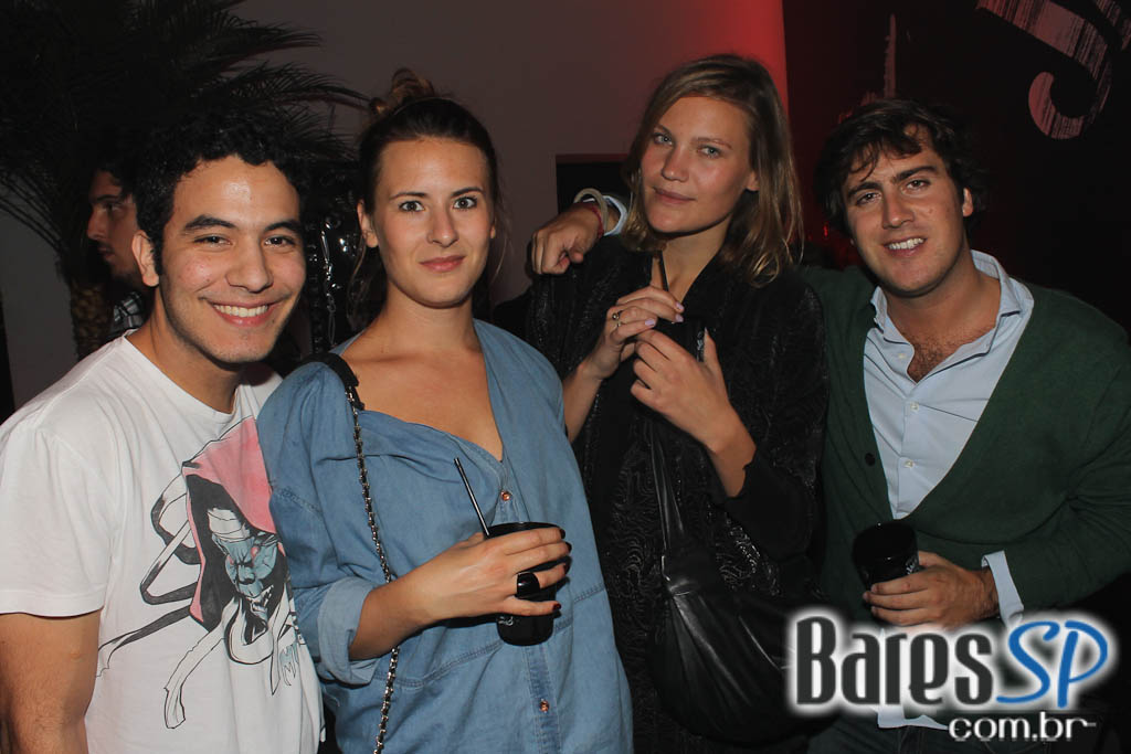 Aniversário de Mr. Jack com show da banda Tokyo Police Club Aniversário de Mr. Jack com show da banda Tokyo Police Club