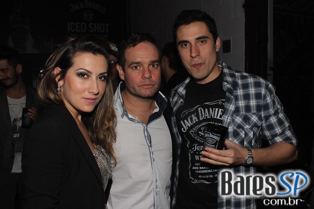 Aniversário de Mr. Jack com show da banda Tokyo Police Club Aniversário de Mr. Jack com show da banda Tokyo Police Club