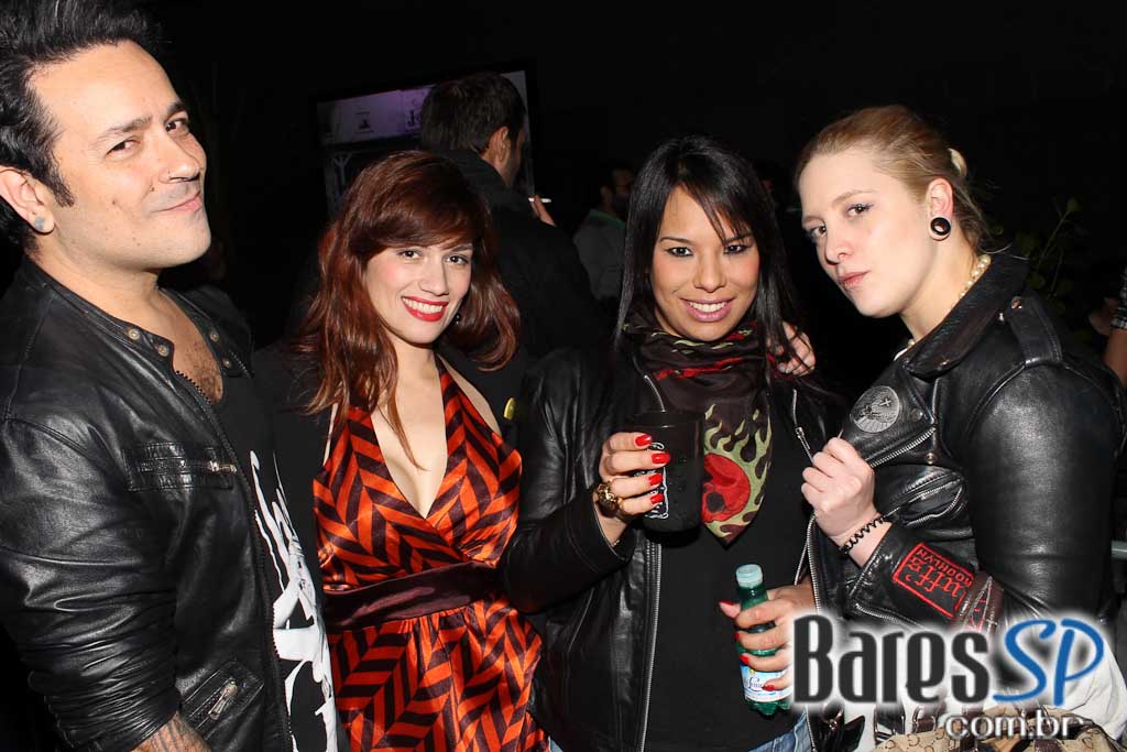 Aniversário de Mr. Jack com show da banda Tokyo Police Club Aniversário de Mr. Jack com show da banda Tokyo Police Club