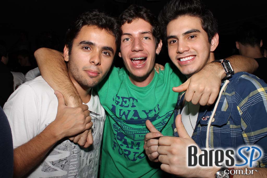 Nuwance e dupla Matheus Minas & Leandro fizeram show no Santa Aldeia Nuwance e dupla Matheus Minas & Leandro fizeram show no Santa Aldeia