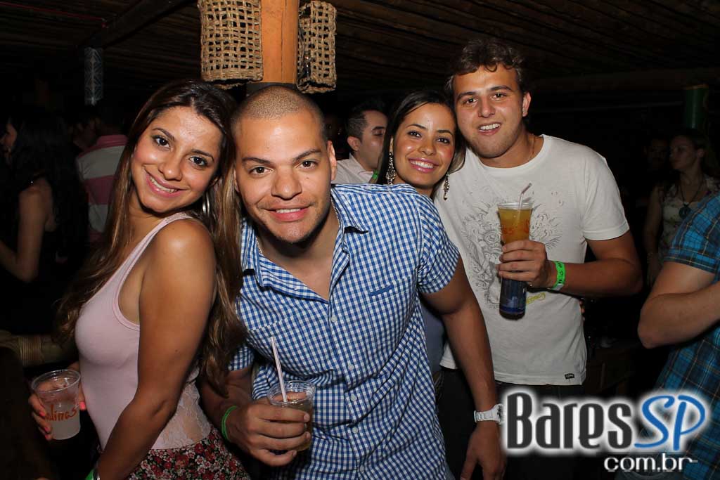 Nuwance e dupla Matheus Minas & Leandro fizeram show no Santa Aldeia Nuwance e dupla Matheus Minas & Leandro fizeram show no Santa Aldeia