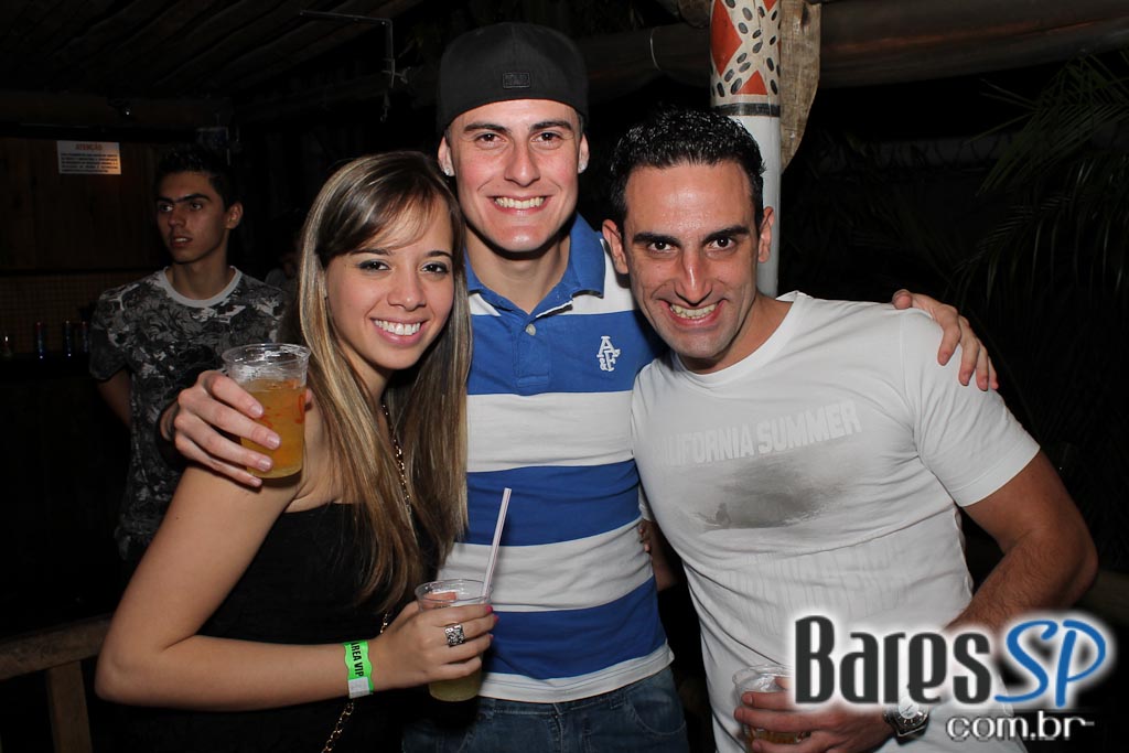 Nuwance e dupla Matheus Minas & Leandro fizeram show no Santa Aldeia Nuwance e dupla Matheus Minas & Leandro fizeram show no Santa Aldeia