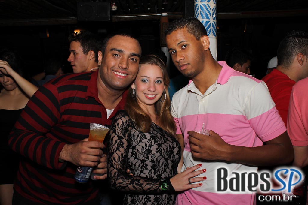 Nuwance e dupla Matheus Minas & Leandro fizeram show no Santa Aldeia Nuwance e dupla Matheus Minas & Leandro fizeram show no Santa Aldeia