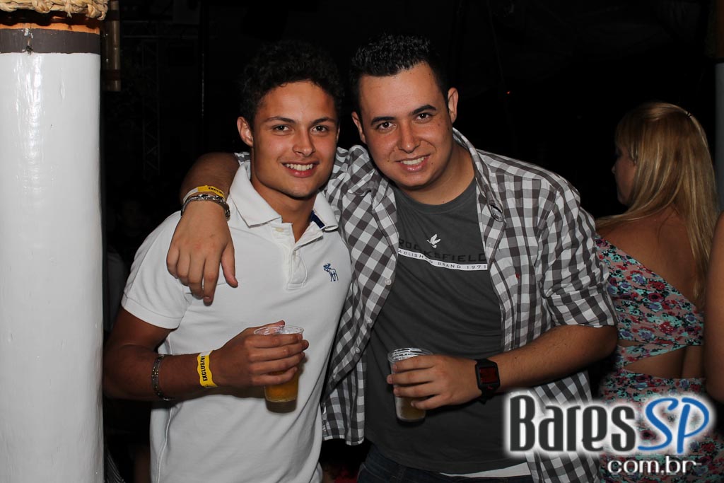 Nuwance e dupla Matheus Minas & Leandro fizeram show no Santa Aldeia Nuwance e dupla Matheus Minas & Leandro fizeram show no Santa Aldeia