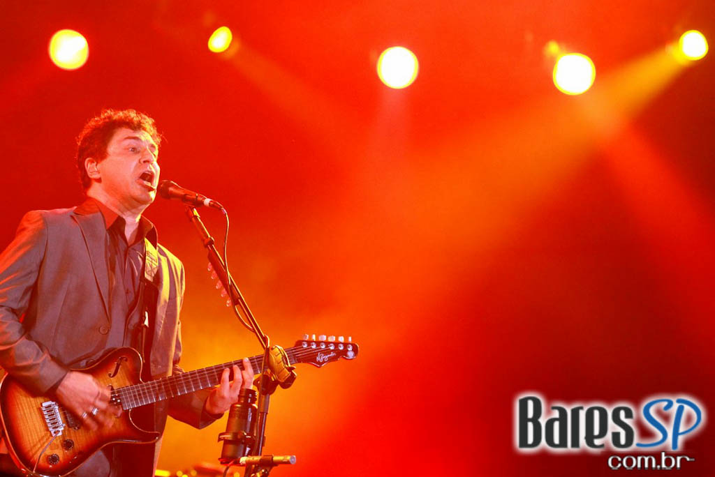 Rock brasileiro e internacional agitaram o penúltimo dia do Rock In Rio 2011 Rock brasileiro e internacional agitaram o penúltimo dia do Rock In Rio 2011