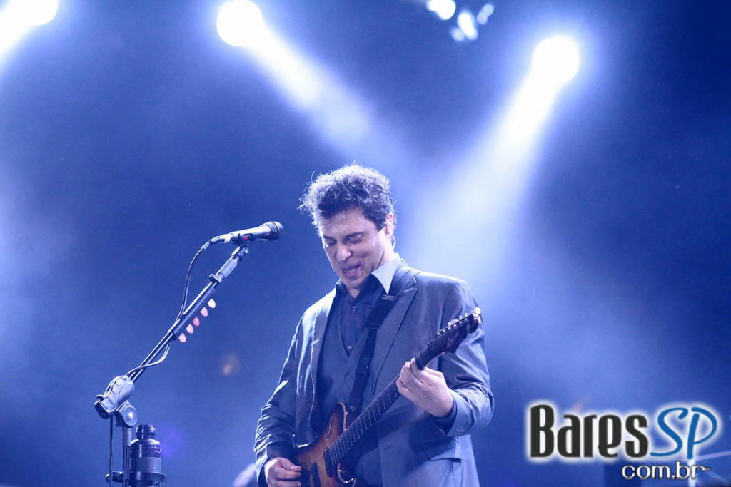 Rock brasileiro e internacional agitaram o penúltimo dia do Rock In Rio 2011 Rock brasileiro e internacional agitaram o penúltimo dia do Rock In Rio 2011