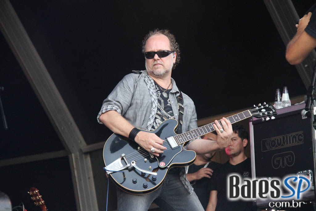 Rock brasileiro e internacional agitaram o penúltimo dia do Rock In Rio 2011 Rock brasileiro e internacional agitaram o penúltimo dia do Rock In Rio 2011