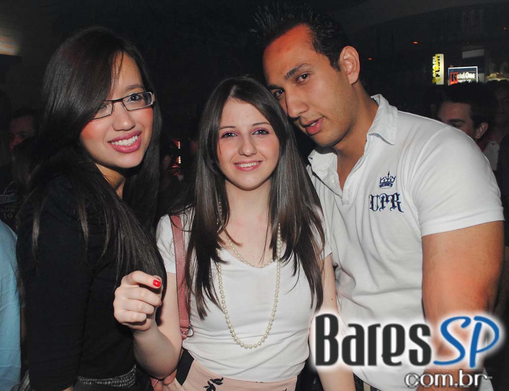 Bar BarO recebeu bandas Bubbles e Monk, na noite de sábado Bar BarO recebeu bandas Bubbles e Monk, na noite de sábado