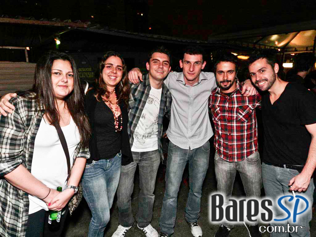 Espaço Urucum apresentou grupo Loungetude 46 e Haroldo Oliveira Espaço Urucum apresentou grupo Loungetude 46 e Haroldo Oliveira