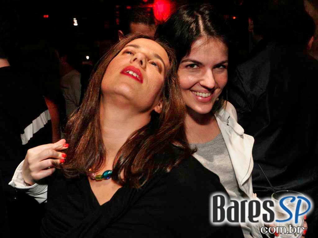 Véspera de feriado, teve noite Six Degrees no Lions Night Club Véspera de feriado, teve noite Six Degrees no Lions Night Club