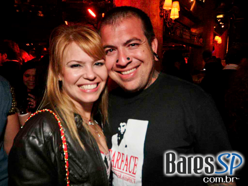 Véspera de feriado, teve noite Six Degrees no Lions Night Club Véspera de feriado, teve noite Six Degrees no Lions Night Club