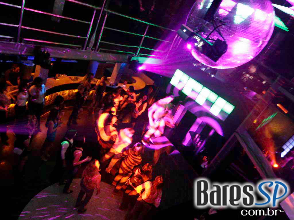 Quinta-feira teve festa especial para Elas na Boogie Disco Quinta-feira teve festa especial para Elas na Boogie Disco