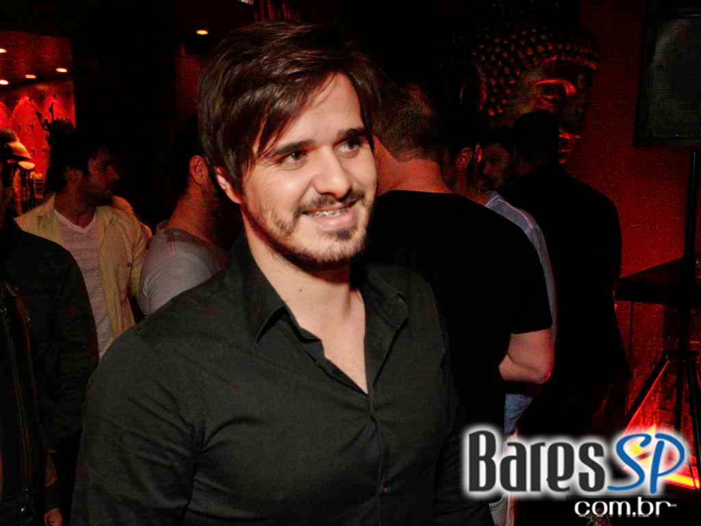 Kiss & Fly recebeu DJ americano Kaskade Kiss & Fly recebeu DJ americano Kaskade