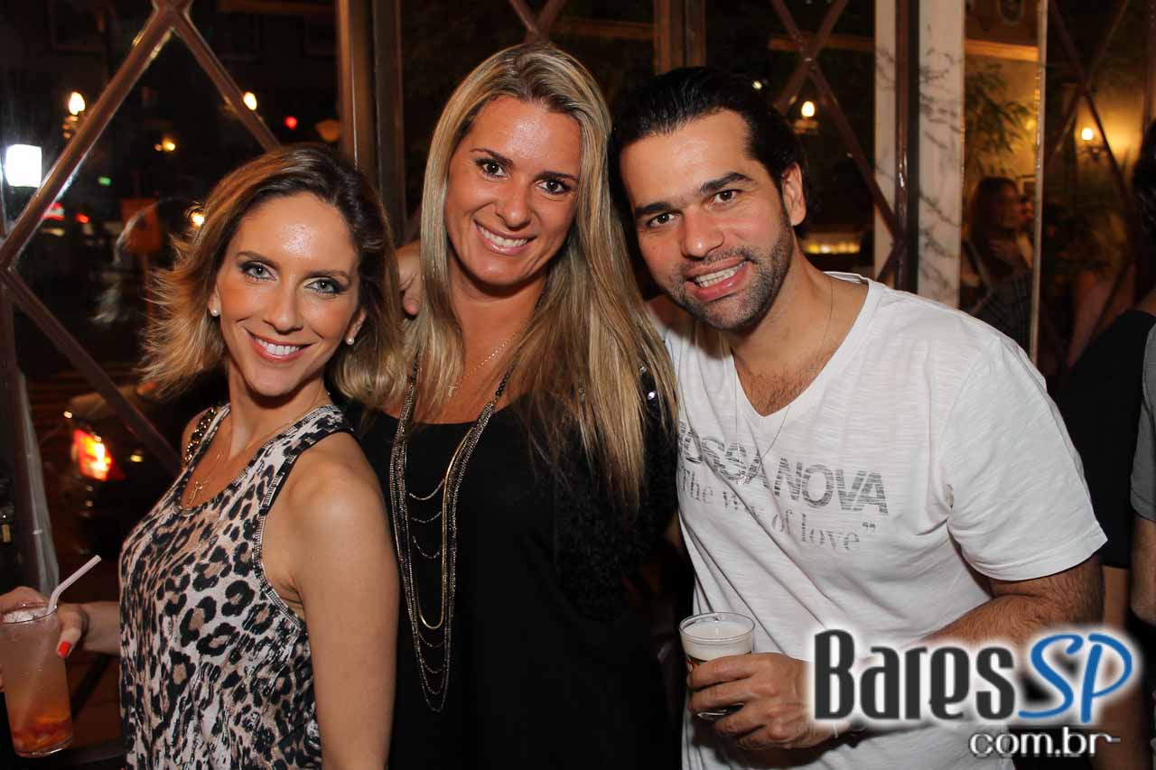 Mart´nália fez show na inauguração de mais uma unidade da Cervejaria Patriarca Mart´nália fez show na inauguração de mais uma unidade da Cervejaria Patriarca